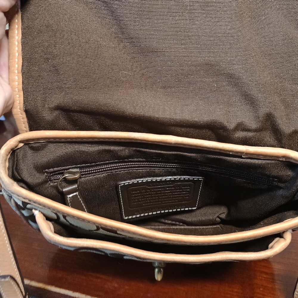 Coach Brown Signature Canvas Turn Lock Crossbody Bag - Picture 5 of 5
